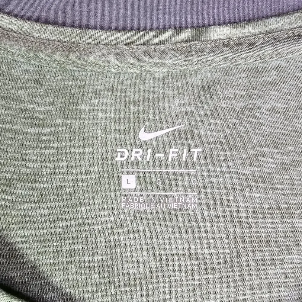 Lot of 3 Women's Nike Dri-Fit Tees Black, Heather Green, Heather Peach, Size L